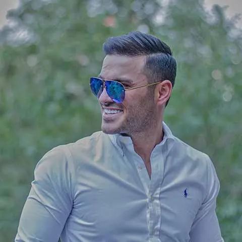 بیوگرافی آرمین زارعی (Armin 2AFM)