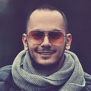 بیوگرافی اشوان (اشکان خدابنده لو)