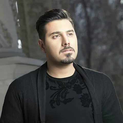 بیوگرافی احسان خواجه امیری