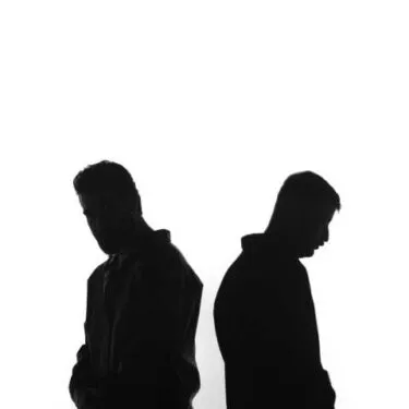 دانلود آهنگ جدید علی یاسینی به نام نفهمیدم